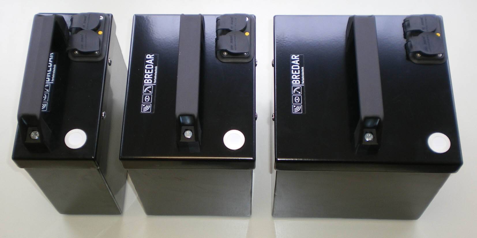 LED Leuchtdrucktaster an der Akkubox von Bredar Radargeräten